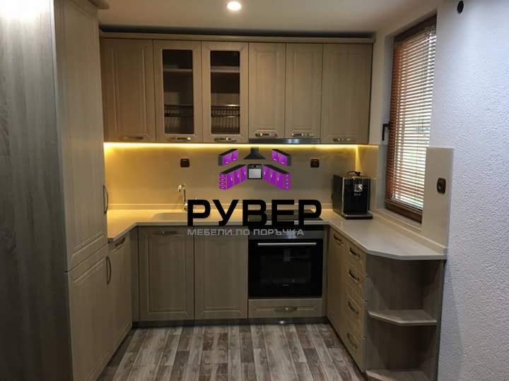 кухня по поръчка