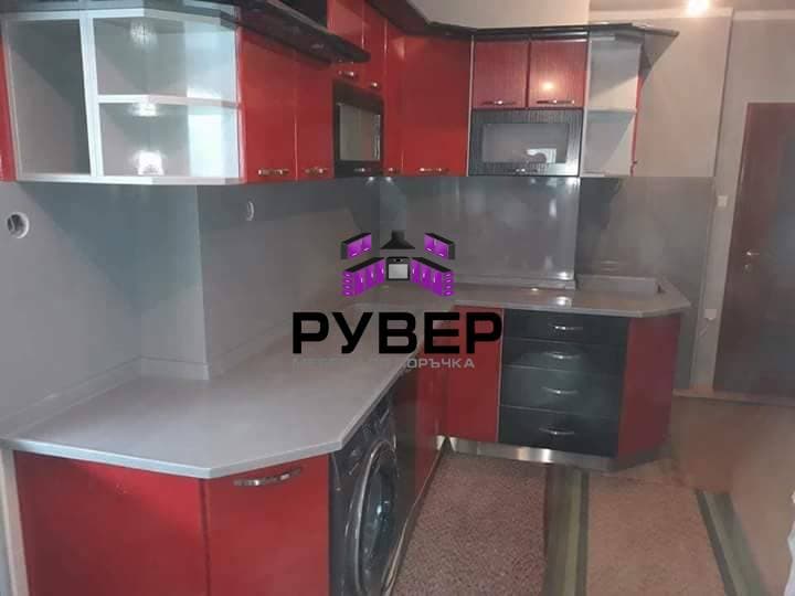 модерна кухня